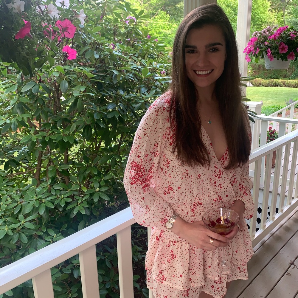 Meet your Posher, Caitlin